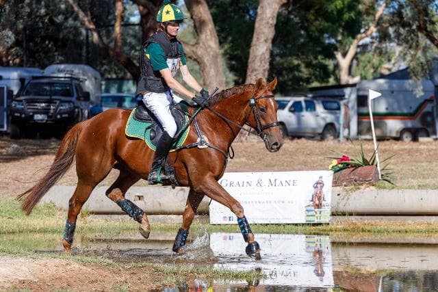 EHR King Lenny looking like an old pro with sponsored rider Rory Hamilton